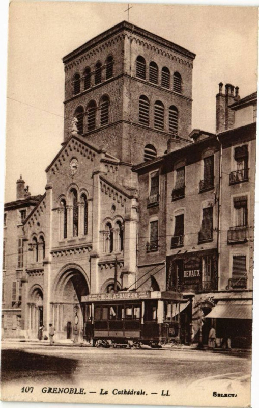 Carte postale ancienne Grenoble - La Cathedrale à Grenoble