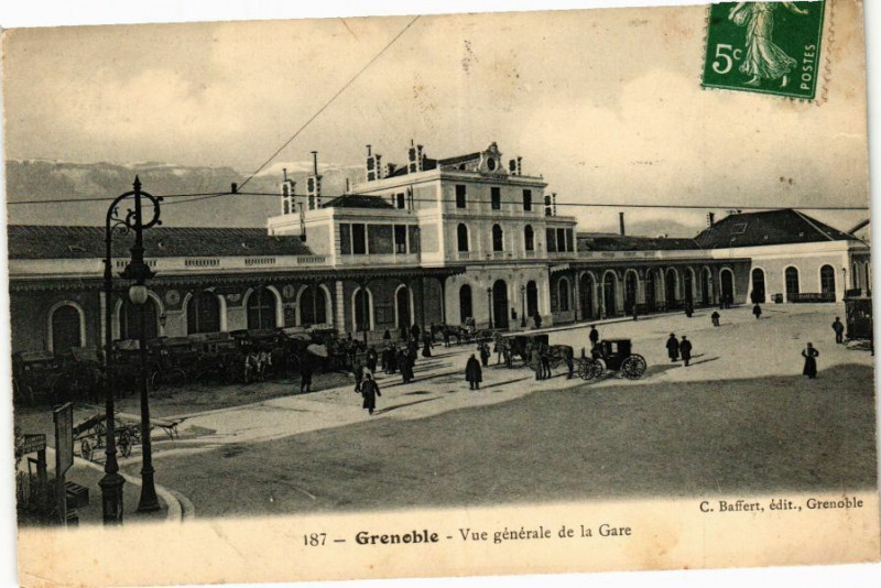 Carte postale ancienne Vue générale de la Gare à Grenoble
