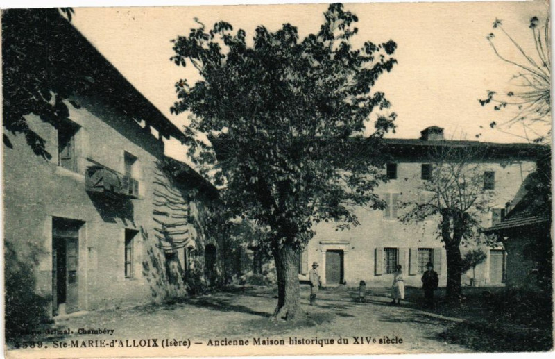 Carte postale ancienne Sainte-Marie-d'Alloix - Ancienne Maison historique du Xiv s à Sainte-Marie-d'Alloix