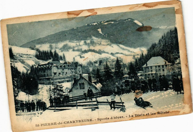 Carte postale ancienne Saint-Pierre-de-Chartreuse - Sports d'hiver - La Diatz et les Hotels à Saint-Pierre-de-Chartreuse