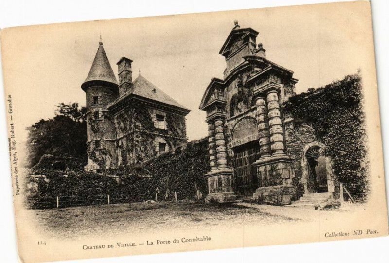 Carte postale ancienne Chateau de Vizille - La Porte du Connetable à Vizille