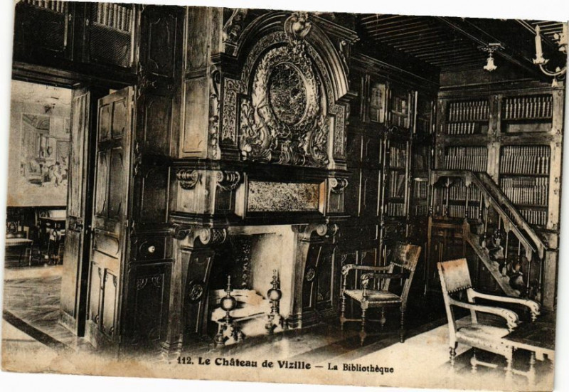 Carte postale ancienne Le Chateau de Vizille - La Bibliotheque à Vizille