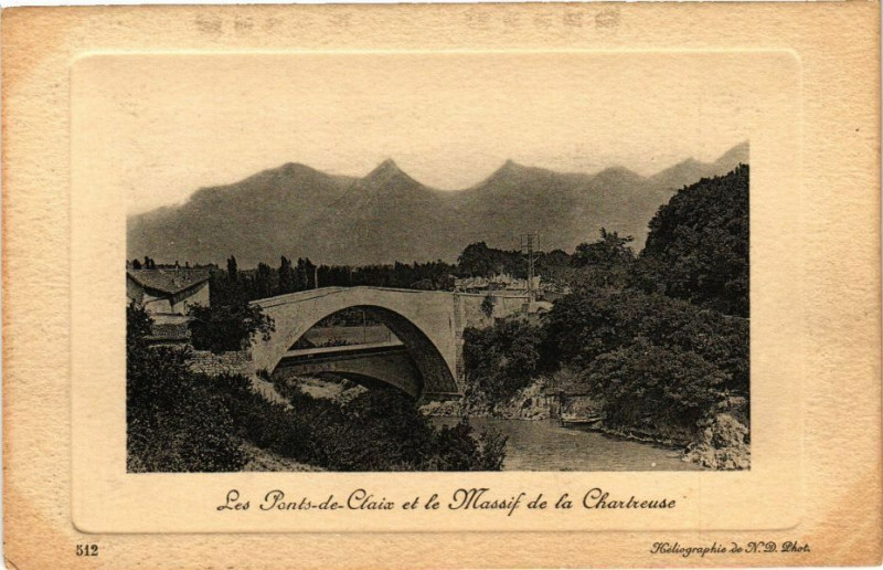 Carte postale ancienne Les Ponts-de-Claix et le Massif de la Chartreuse à Claix
