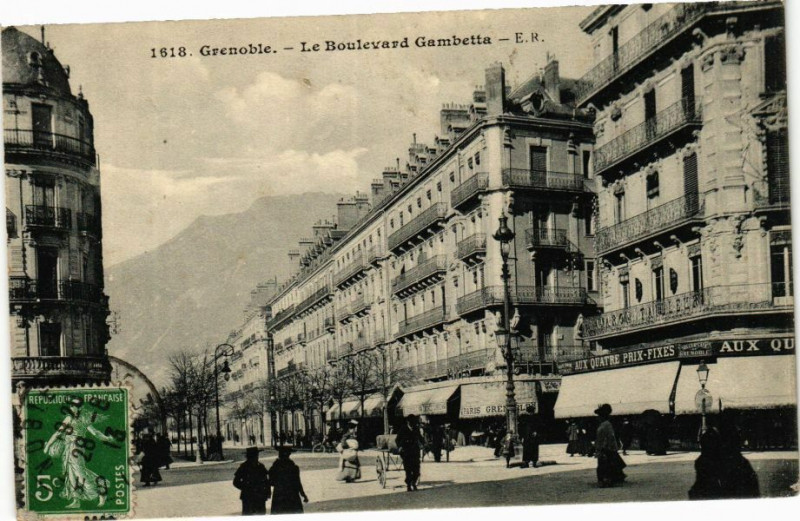 Carte postale ancienne Grenoble - Le Boulevard Gambetta à Grenoble