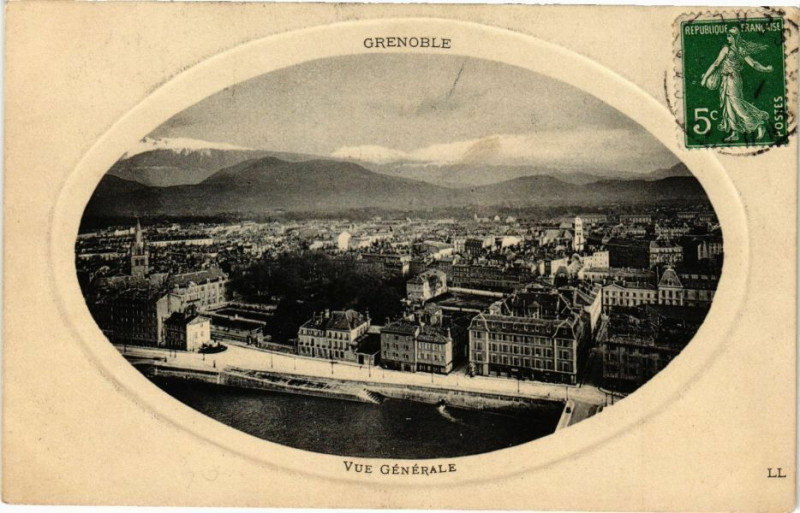 Carte postale ancienne Grenoble - Vue générale à Grenoble