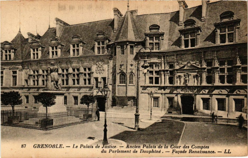 Carte postale ancienne Grenoble - Le Palais de Justice à Grenoble