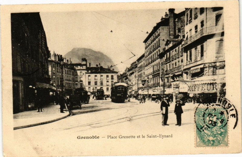 Carte postale ancienne Grenoble - La Place Grenette et le St-Eynard à Grenoble