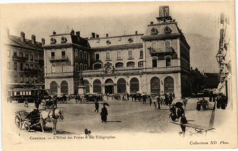 Carte postale ancienne Grenoble - L'Hotel des Postes & des Telegraphes à Grenoble