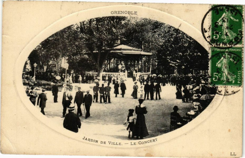 Carte postale ancienne Grenoble - Jardin de Ville - Le Concert à Grenoble
