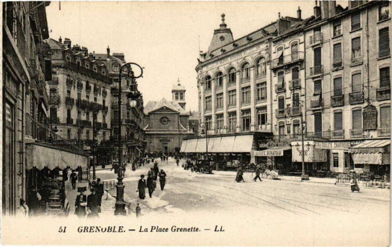 Carte postale ancienne Grenoble - La Place Grenette à Grenoble