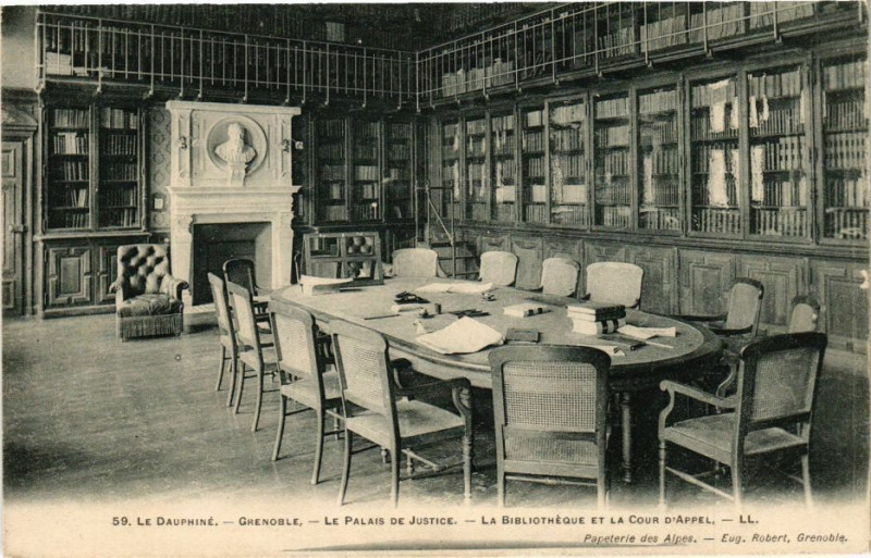 Carte postale ancienne Grenoble - Le Palais de Justice à Grenoble