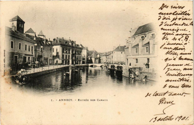 Carte postale ancienne Annecy Entrée des Canaux à Annecy