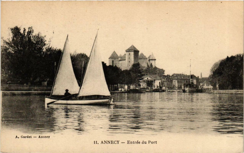 Carte postale ancienne Annecy Entrée du Port à Annecy