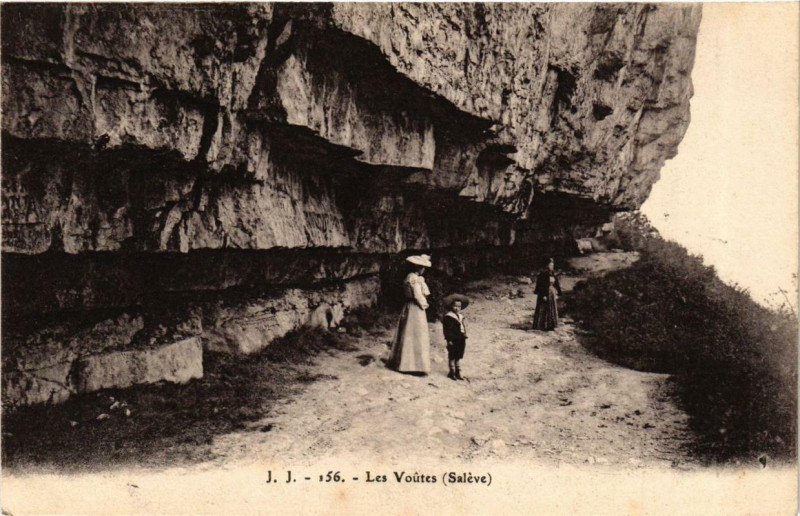 Carte postale ancienne Les Voutes