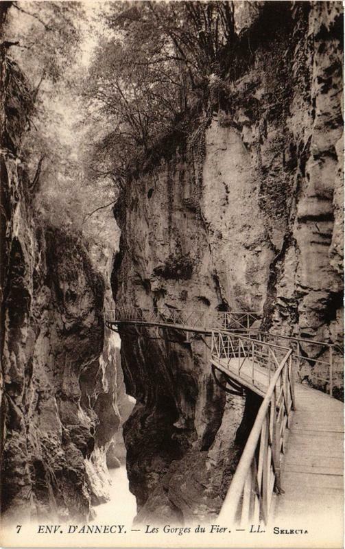 Carte postale ancienne Env. de Annecy Les Gorges du Fier à Annecy