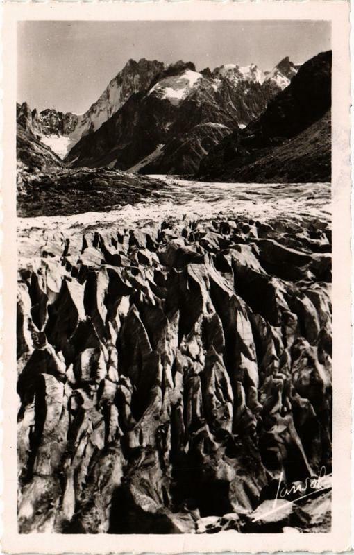 Carte postale ancienne Chamonix Les seracs de la Mer de Glace