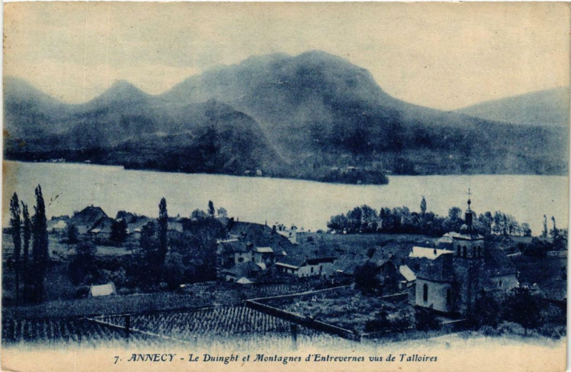 Carte postale ancienne Annecy Le Duinght et Montagnes d'Entrevernes vus de Talloires à Annecy