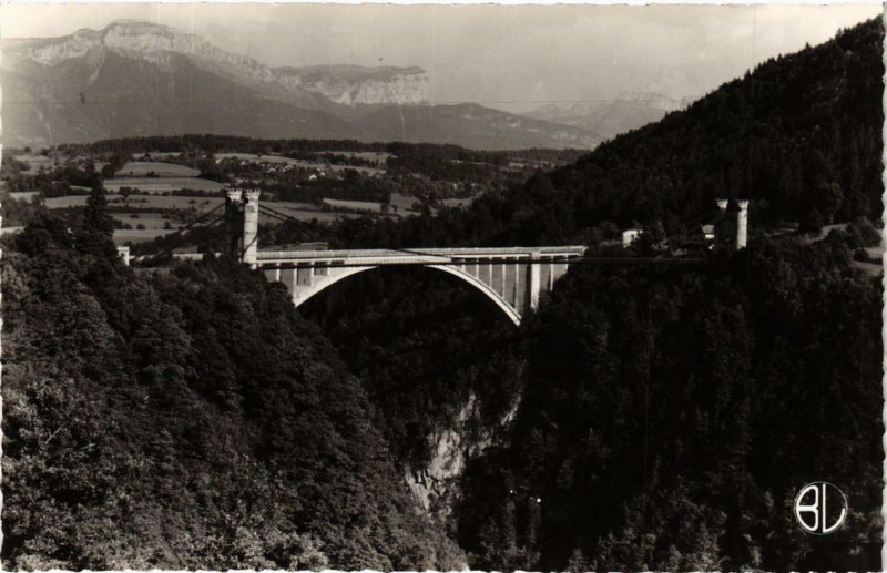 Carte postale ancienne Vues de la Haute-Savoie Les deux Ponts de la Caille