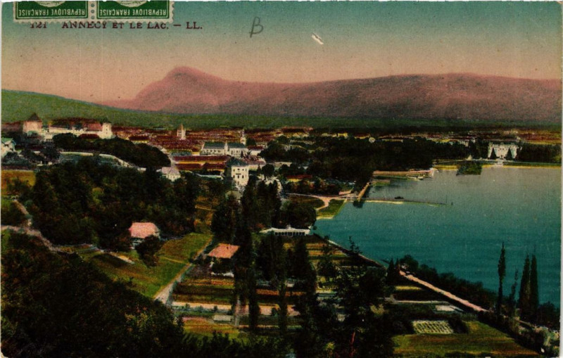 Carte postale ancienne Annecy et le Lac à Annecy