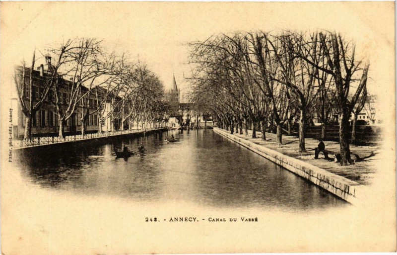 Carte postale ancienne Annecy Canal du Vasse à Annecy