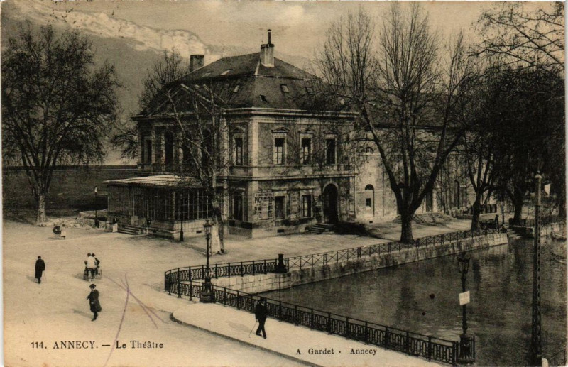 Carte postale ancienne Annecy Le Théatre à Annecy