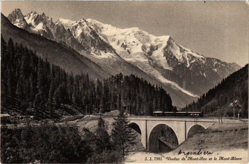 Carte postale ancienne Viaduc de Mont Roc et le Mont-Blanc