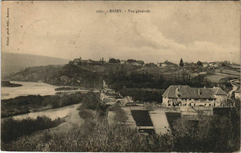 Carte postale ancienne Bassy Vue Generale à Bassy