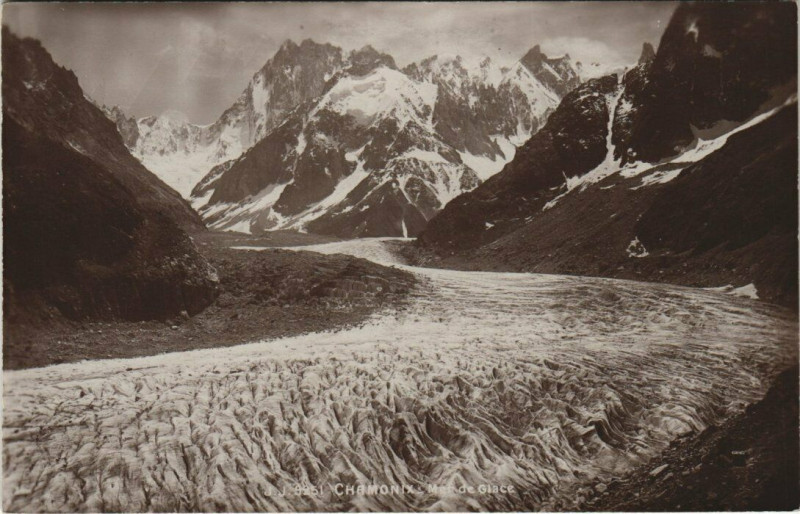 Carte postale ancienne J. J. 9251 Chamonix Mer de Glace
