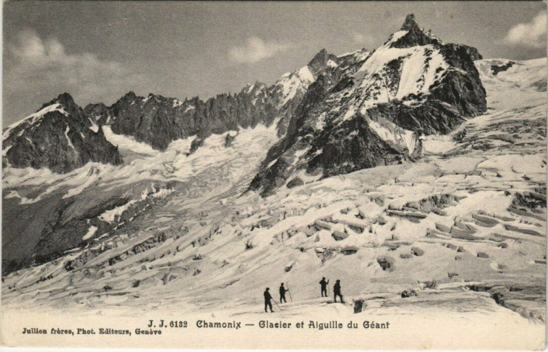 Carte postale ancienne J. J. 6132 Chamonix Glacier et Aiguille du Geant