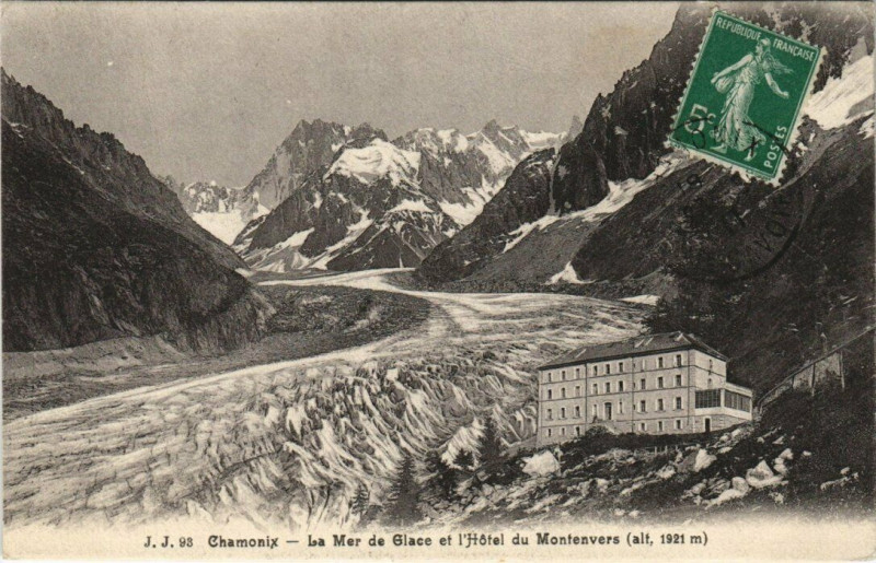 Carte postale ancienne La Mer de Glace et l'Hôtel du Montanvert (altitude 1921 mètres) à Chamonix-Mont-Blanc