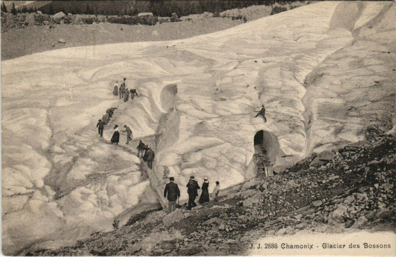 Carte postale ancienne J. J. 2888 Chamonix Glacier des Bossons