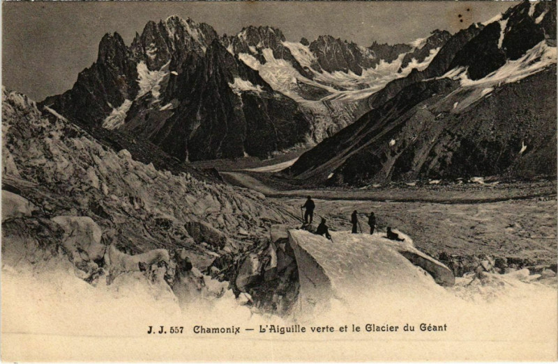 Carte postale ancienne Chamonix - L'Aiguille verte et le Glacier du Geant