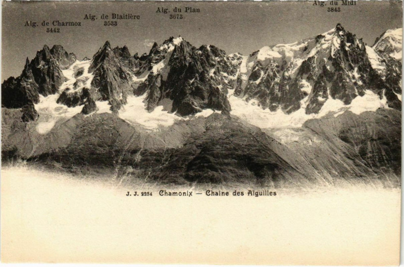 Carte postale ancienne Chamonix - Chaine des AIGUILLEs