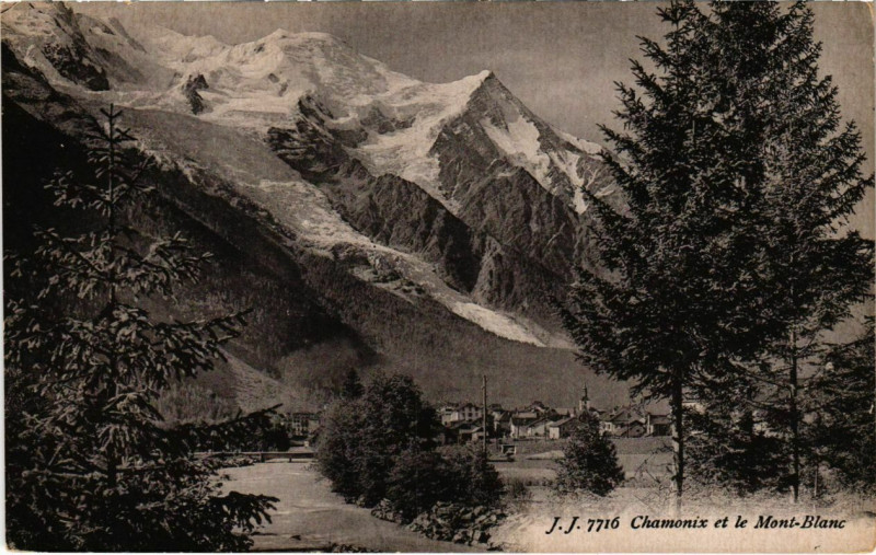 Carte postale ancienne Chamonix et le Mont-Blanc