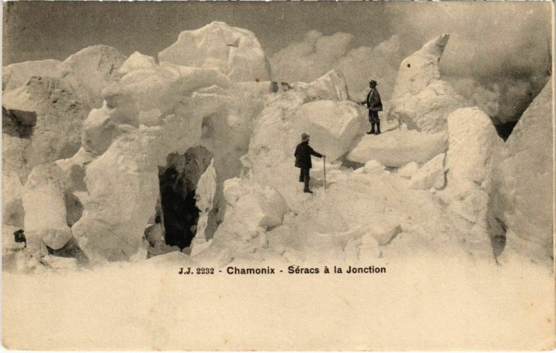 Carte postale ancienne Chamonix - Seracs a la Jonaction