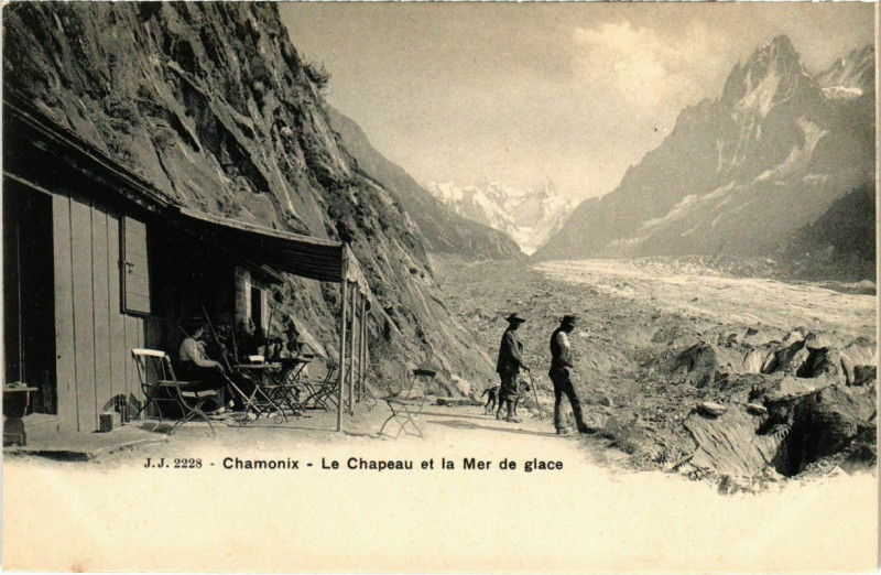 Carte postale ancienne Chamonix - Le Chapeau et la Mer de glace