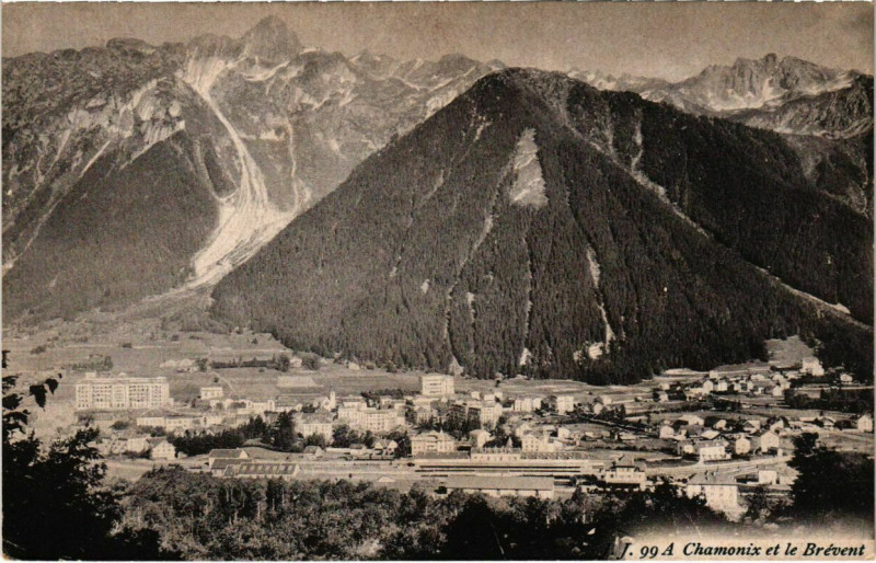 Carte postale ancienne Chamonix et le Brevent
