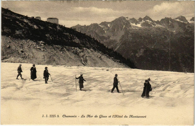 Carte postale ancienne Chamonix - La Mer de Glace et l'Hotel du Montanvert