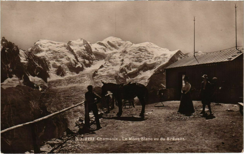 Carte postale ancienne Chamonix - Le Mont-Blanc v du Brevent