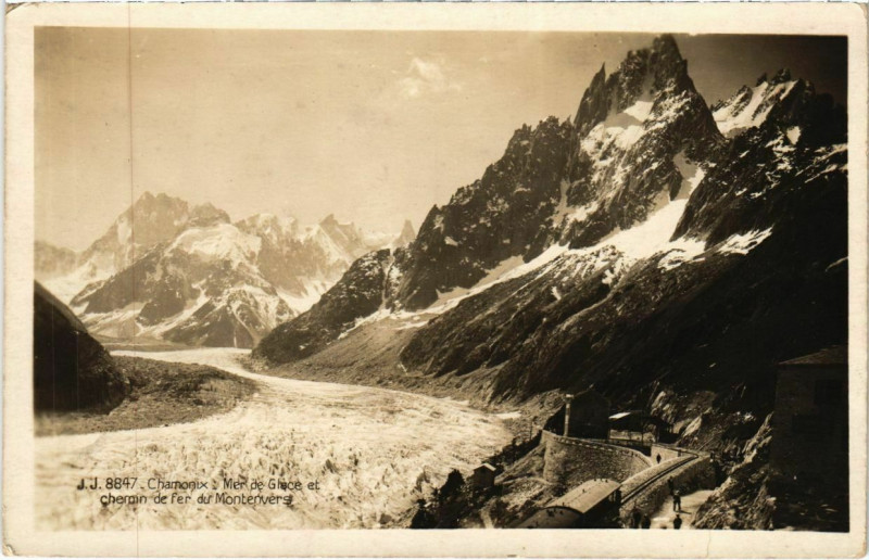 Carte postale ancienne Chamonix - Mer de Glace et chemin de fer du Montenvert