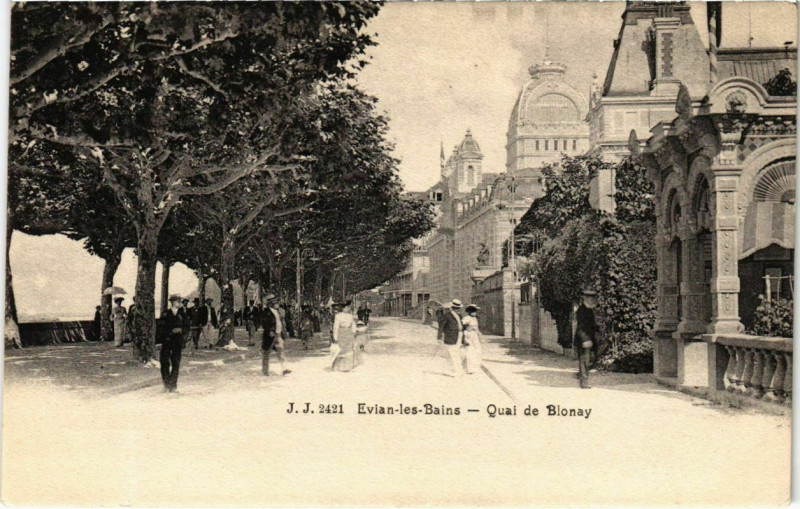 Carte postale ancienne Evian-les-Bains - Quai de Blonay à Évian-les-Bains