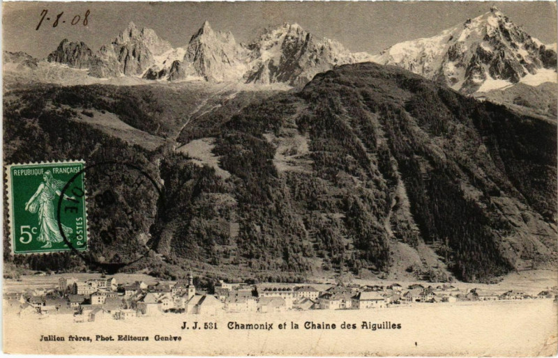 Carte postale ancienne Chamonix et la Chaine des AIGUILLEs