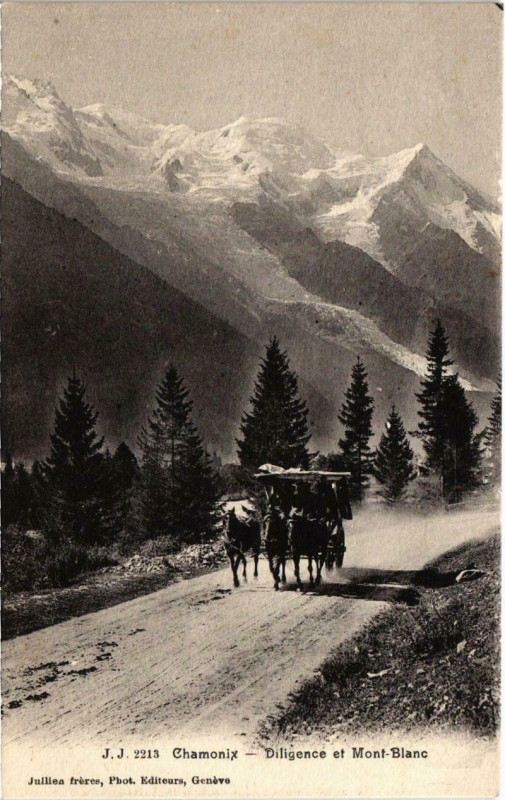 Carte postale ancienne Chamonix - Diligence et Mont-Blanc
