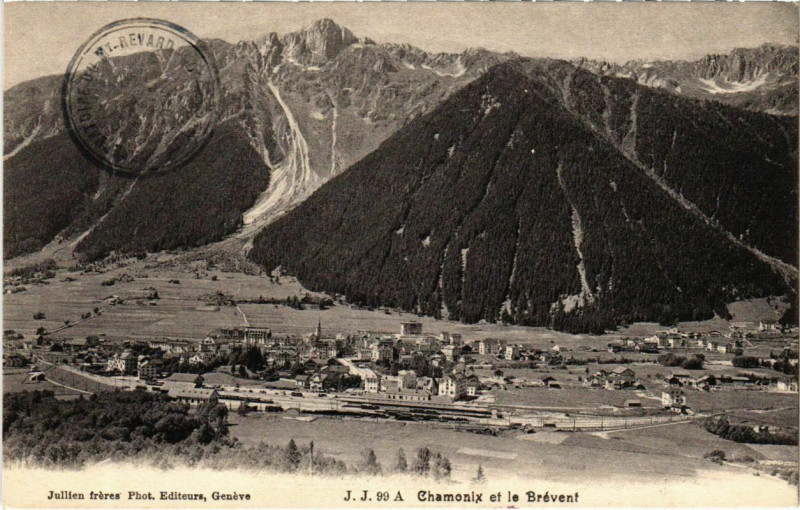 Carte postale ancienne Chamonix et le Brevent