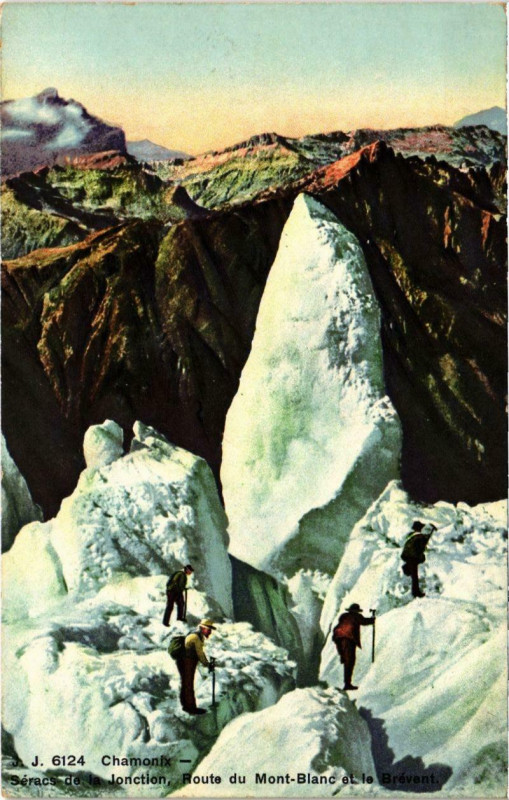 Carte postale ancienne Chamonix - Serac de la Jonciton Route du Mont-Blanc et le Brevent