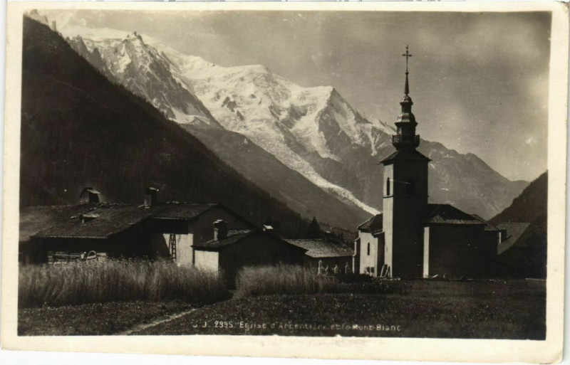 Carte postale ancienne Eglise d'Argenteuil et le Mont-Blanc