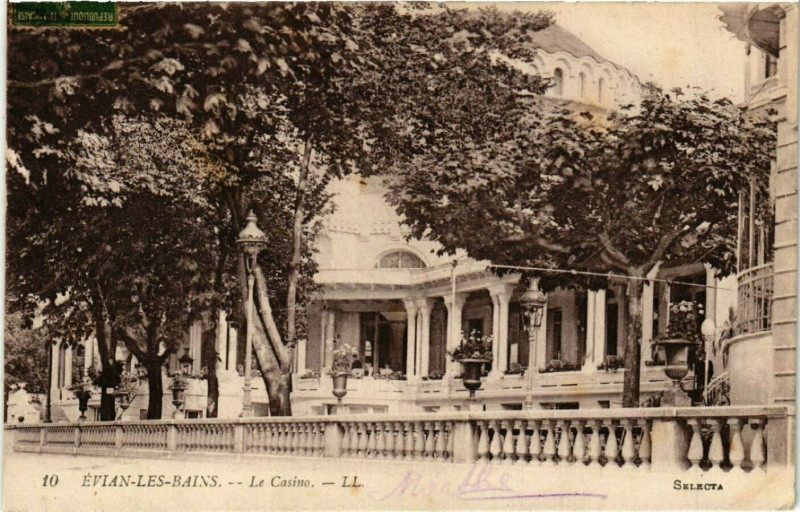 Carte postale ancienne Evian-les Bains - Le Casino à Évian-les-Bains
