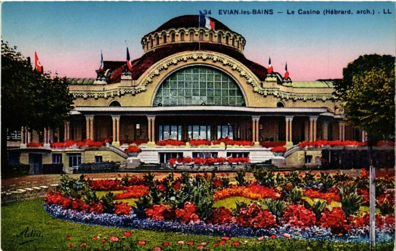 Carte postale ancienne Evian-les-Bains - Le Casino (Hebrard arch.) à Évian-les-Bains