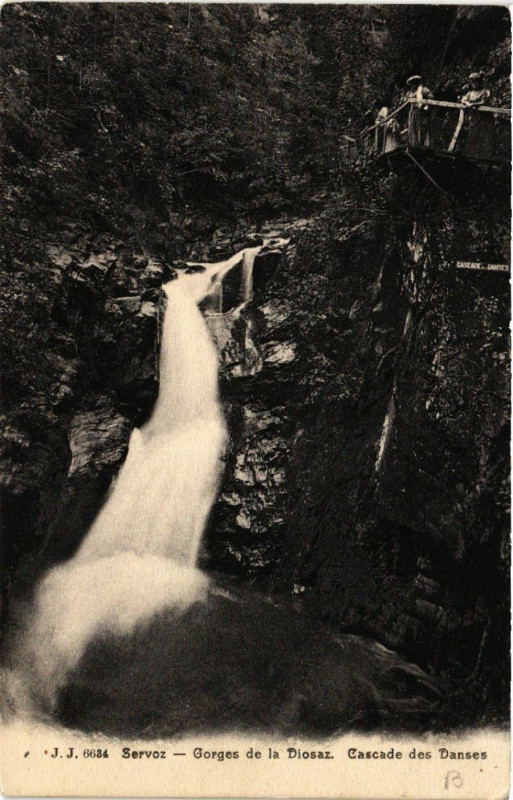 Carte postale ancienne Servoz - Gorges de la Diosaz - Cascade des Danses à Servoz