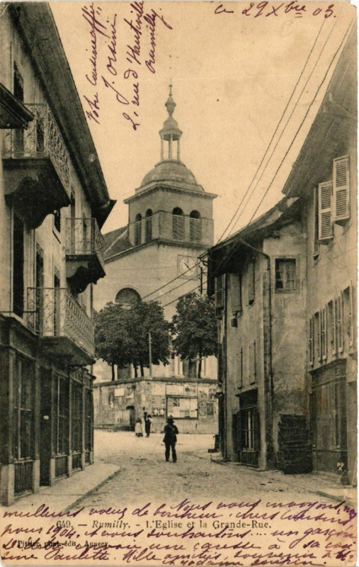 Carte postale ancienne Rumilly - L'Eglise et la Grande-Rue à Rumilly